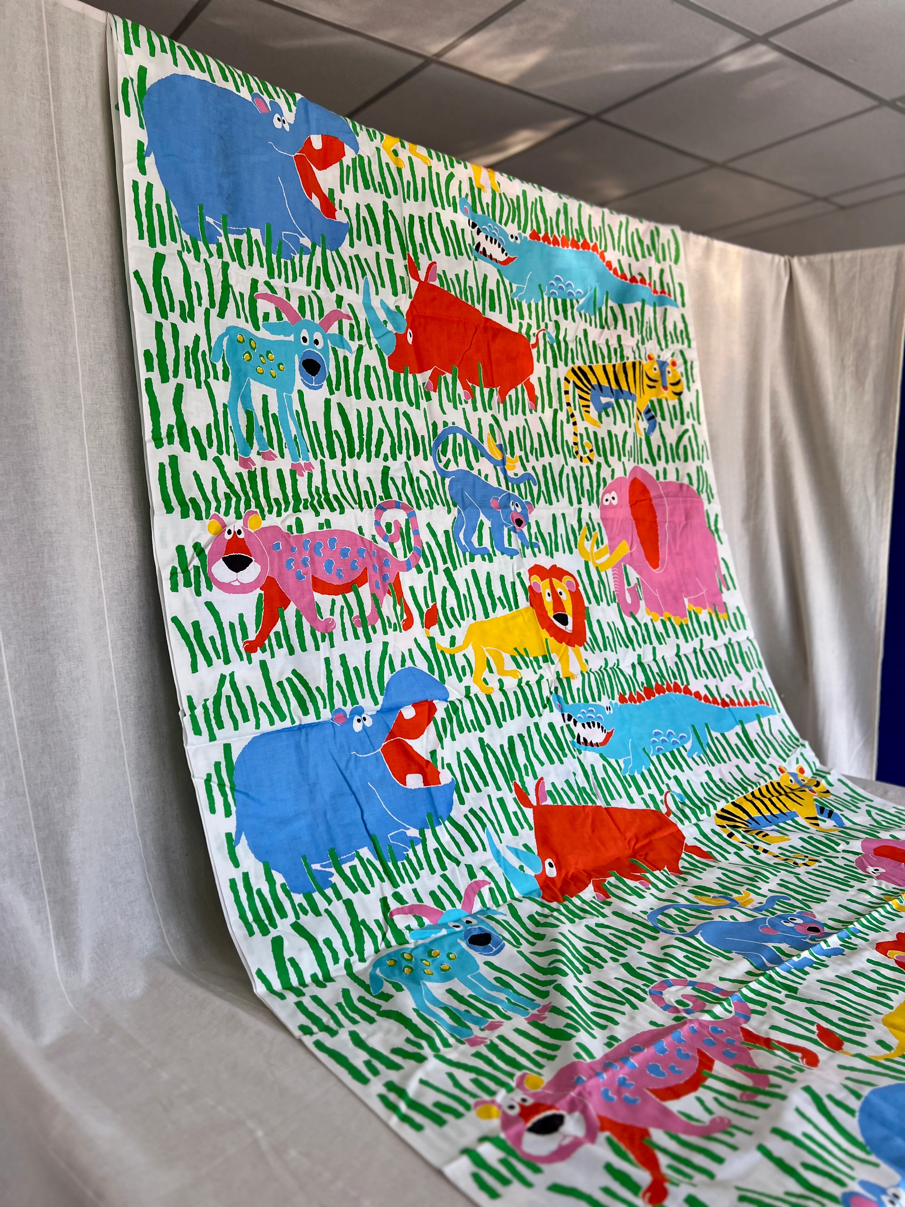 Animals Kids Print Furnishing Cotton Fabric - Kids Room - 2.5m x 1.25m