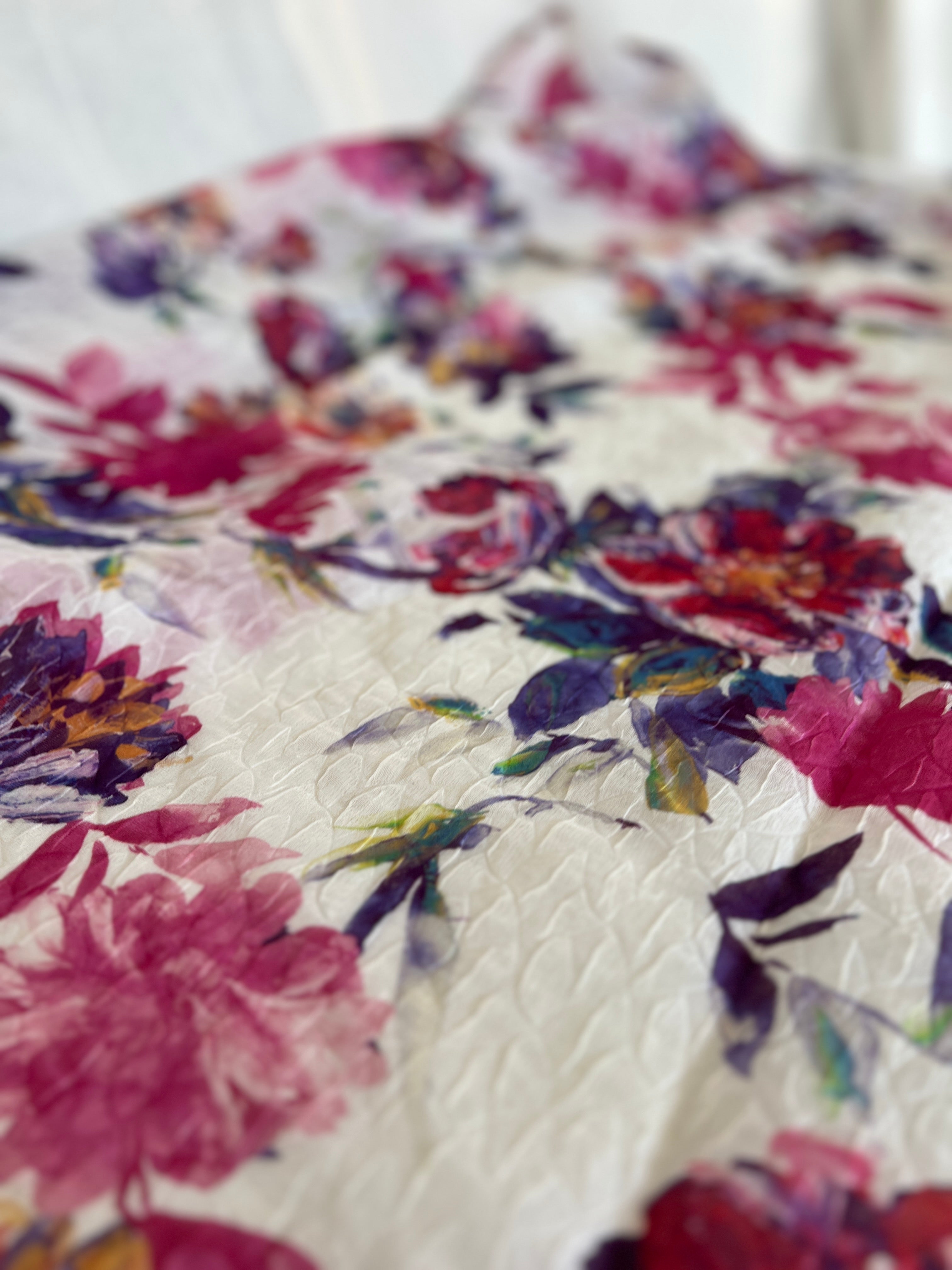 Floral Print Chiffon - Sheer Dressmaking Fabric- Made in Italy - 168 x 130 cm