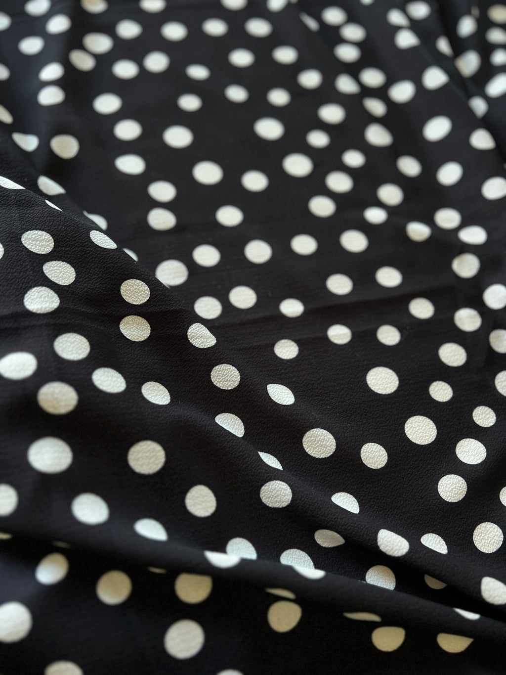 Large Dressmaking Bundle - Swans & Polka Dot Patterns - Viscose & Polyester - 8 Metres
