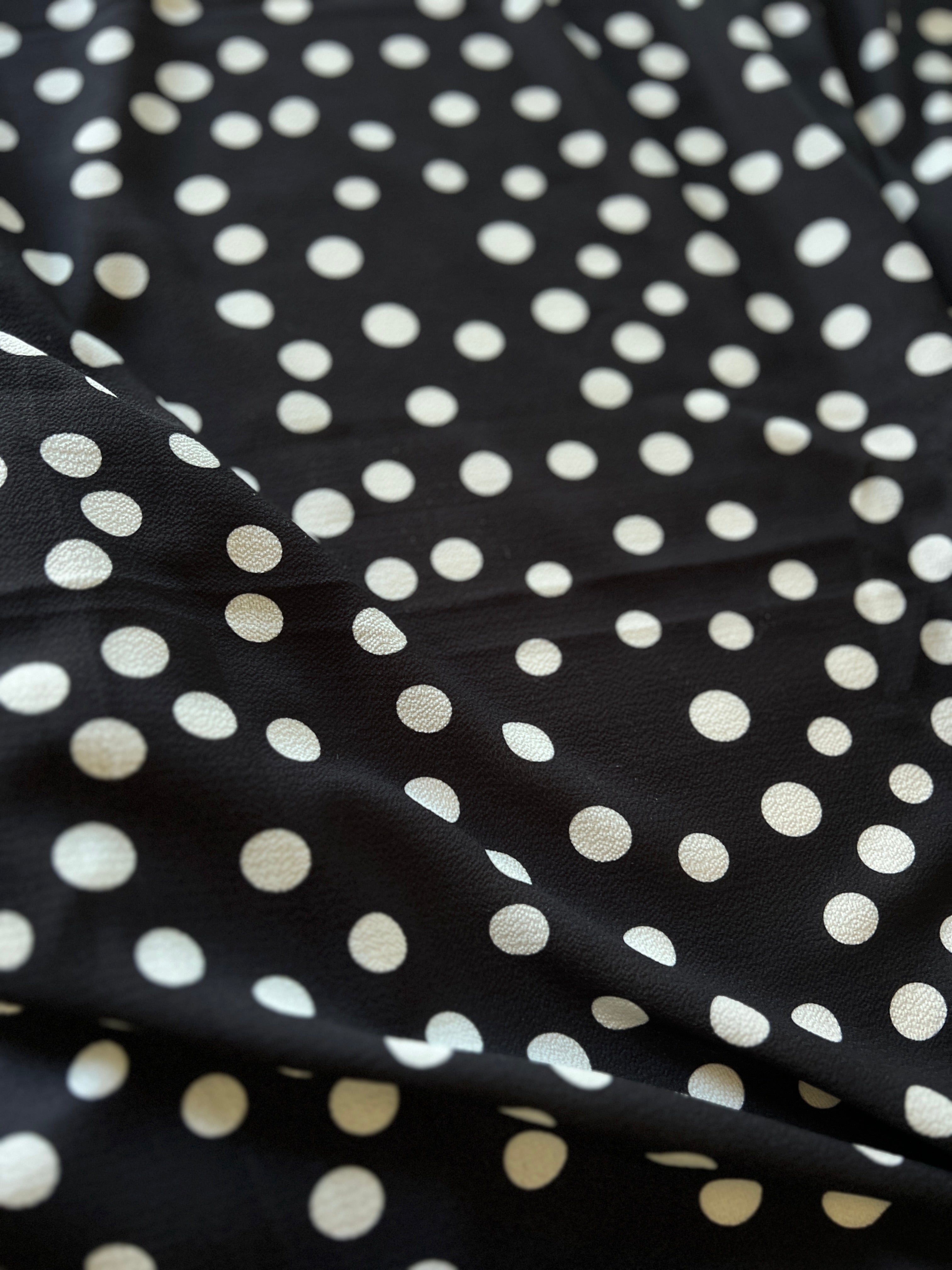 Large Dressmaking Bundle - Swans & Polka Dot Patterns - Viscose & Polyester - 8 Metres
