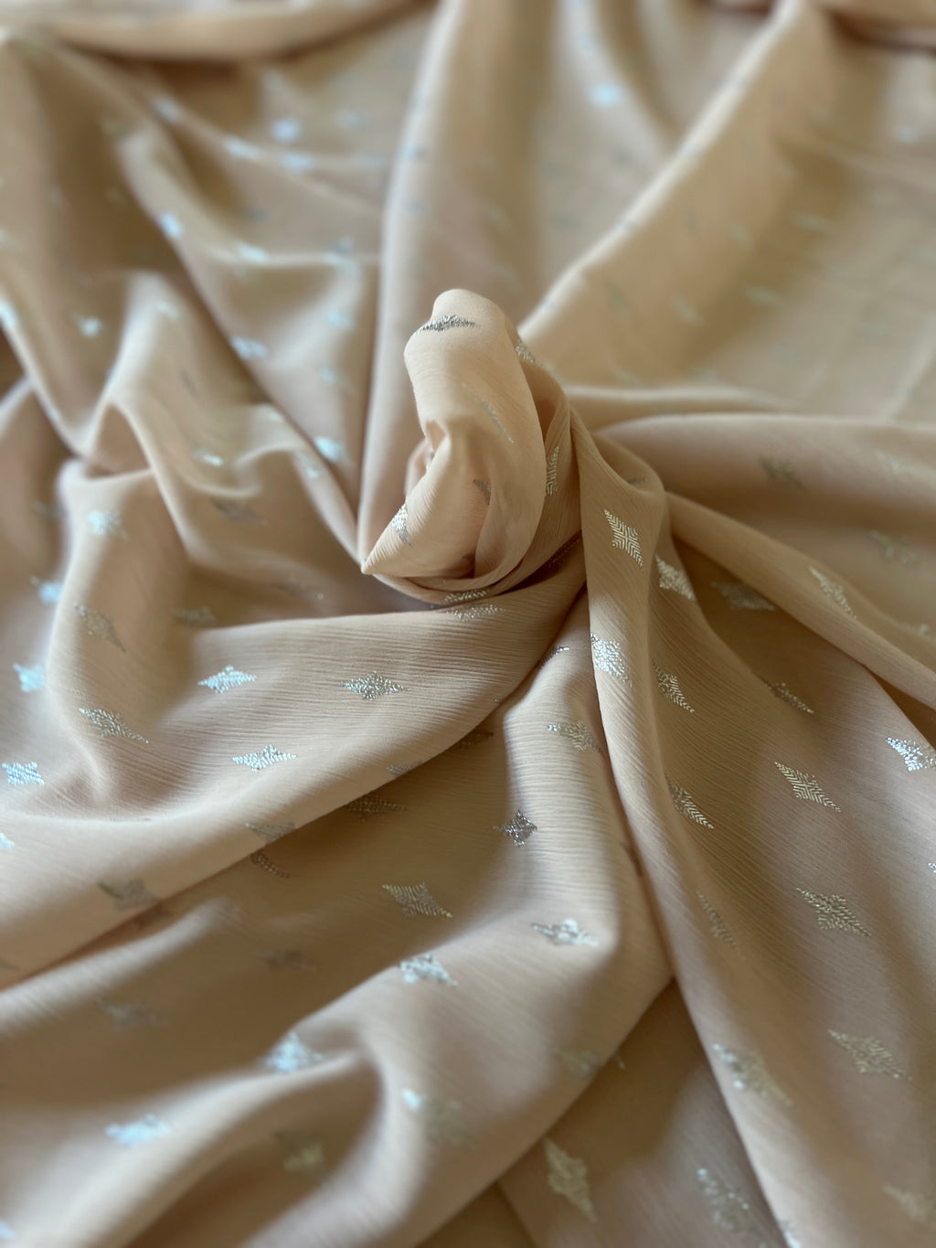 Large Dressmaking Bundle - Swans & Polka Dot Patterns - Viscose & Polyester - 8 Metres