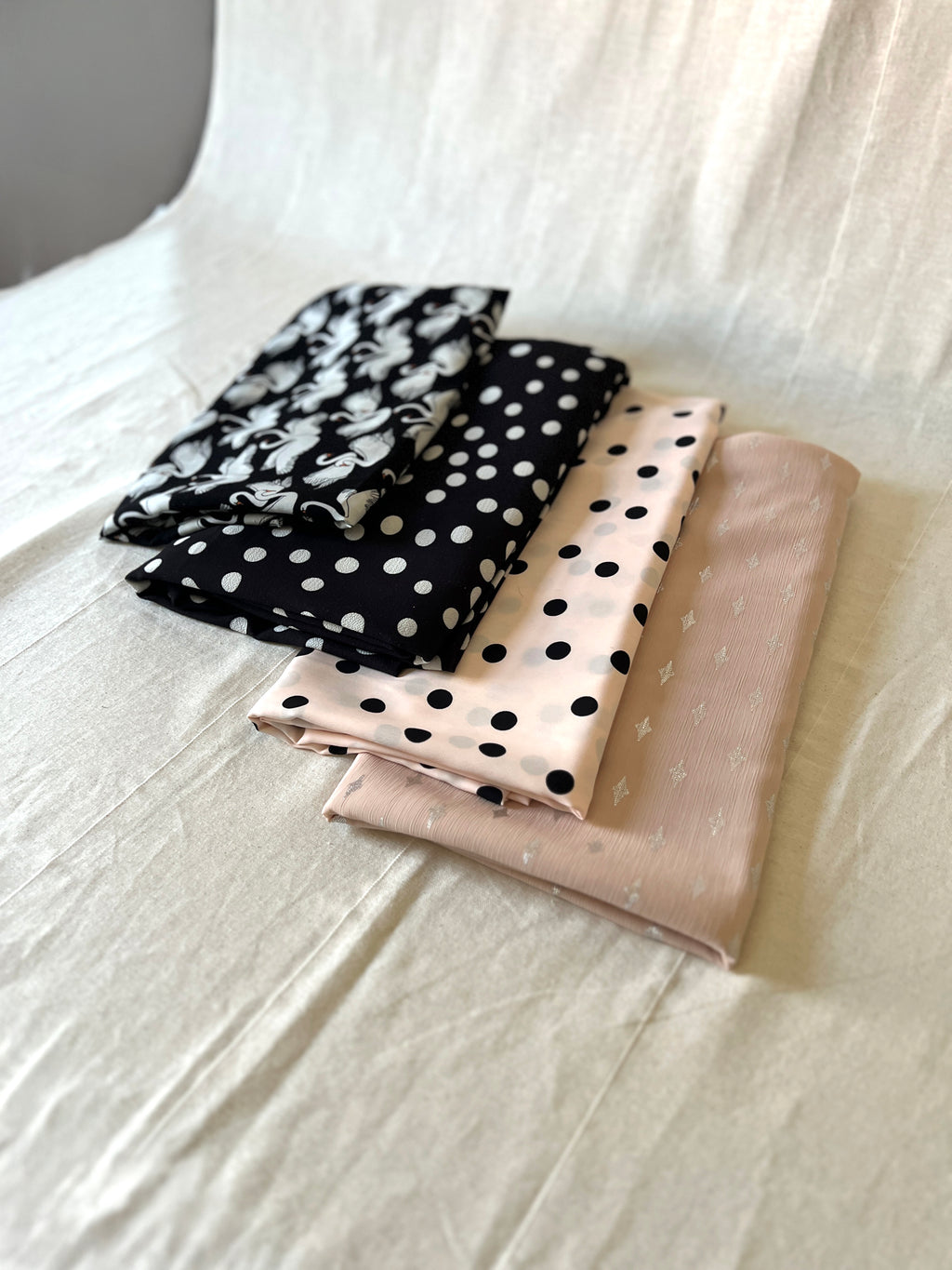 Large Dressmaking Bundle - Swans & Polka Dot Patterns - Viscose & Polyester - 8 Metres