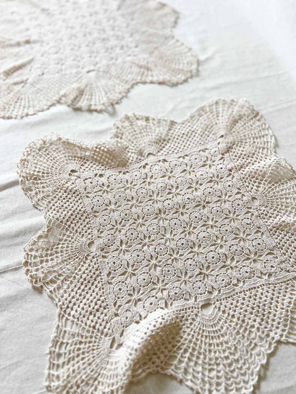Vintage Handmade Crochet Bundle — Cotton Lace Doilies & Trims — 1970s/80s — 15 Pieces