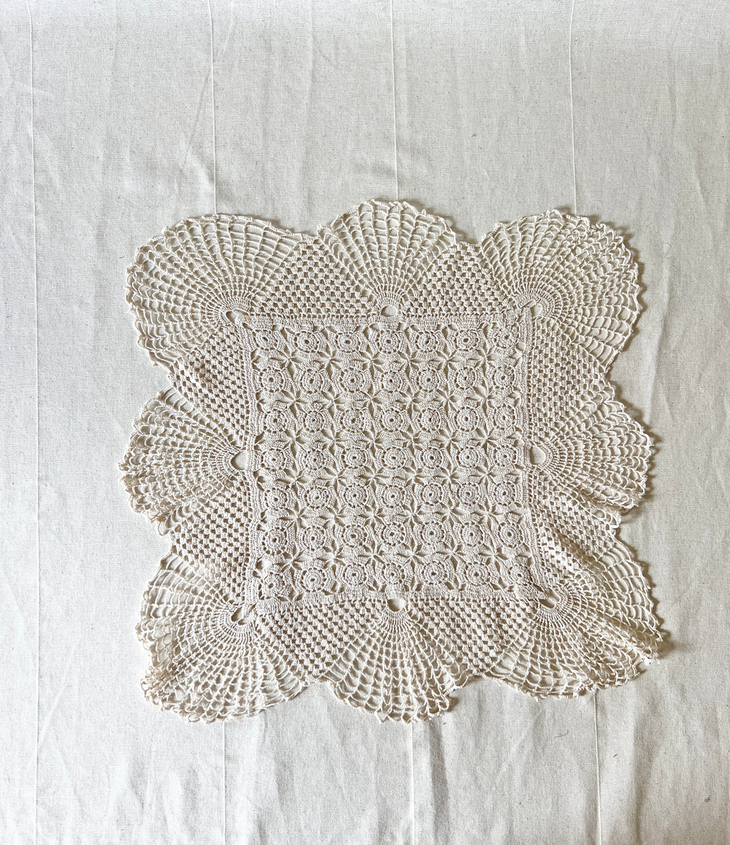 Vintage Handmade Crochet Bundle — Cotton Lace Doilies & Trims — 1970s/80s — 15 Pieces