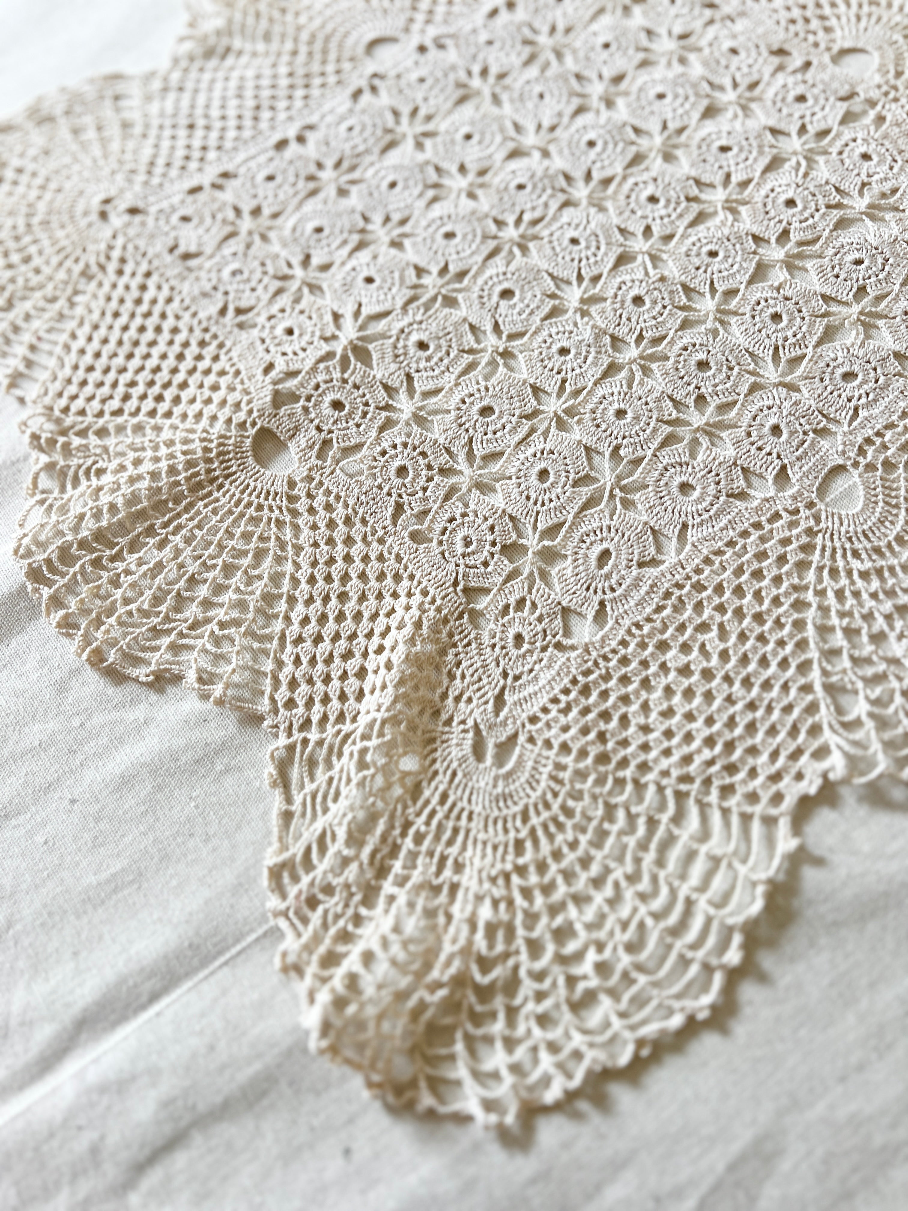 Vintage Handmade Crochet Bundle — Cotton Lace Doilies & Trims — 1970s/80s — 15 Pieces