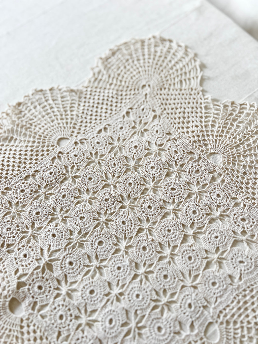 Vintage Handmade Crochet Bundle — Cotton Lace Doilies & Trims — 1970s/80s — 15 Pieces