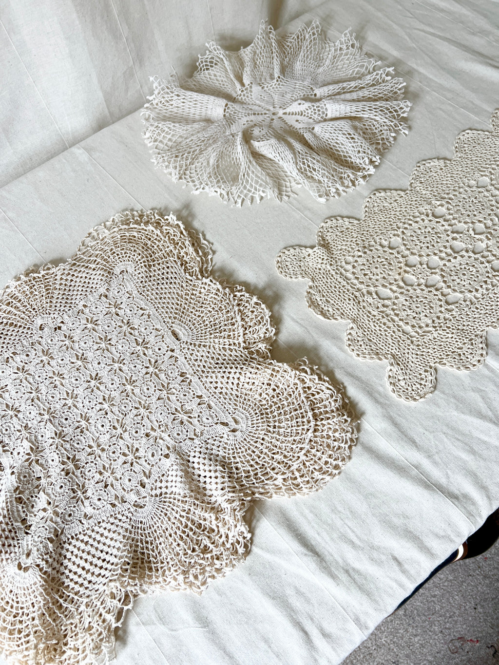 Vintage Handmade Crochet Bundle — Cotton Lace Doilies & Trims — 1970s/80s — 15 Pieces