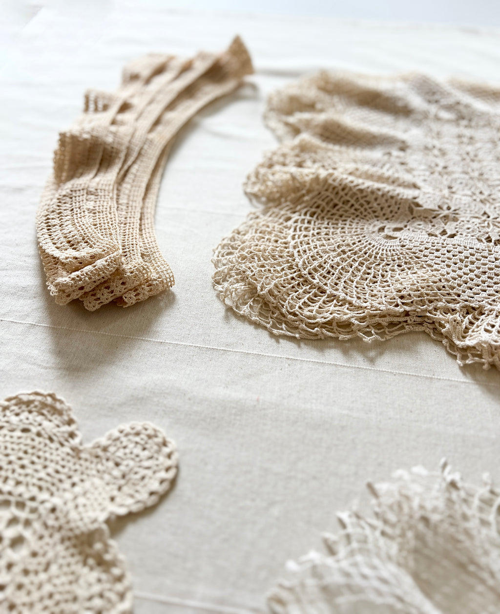 Vintage Handmade Crochet Bundle — Cotton Lace Doilies & Trims — 1970s/80s — 15 Pieces