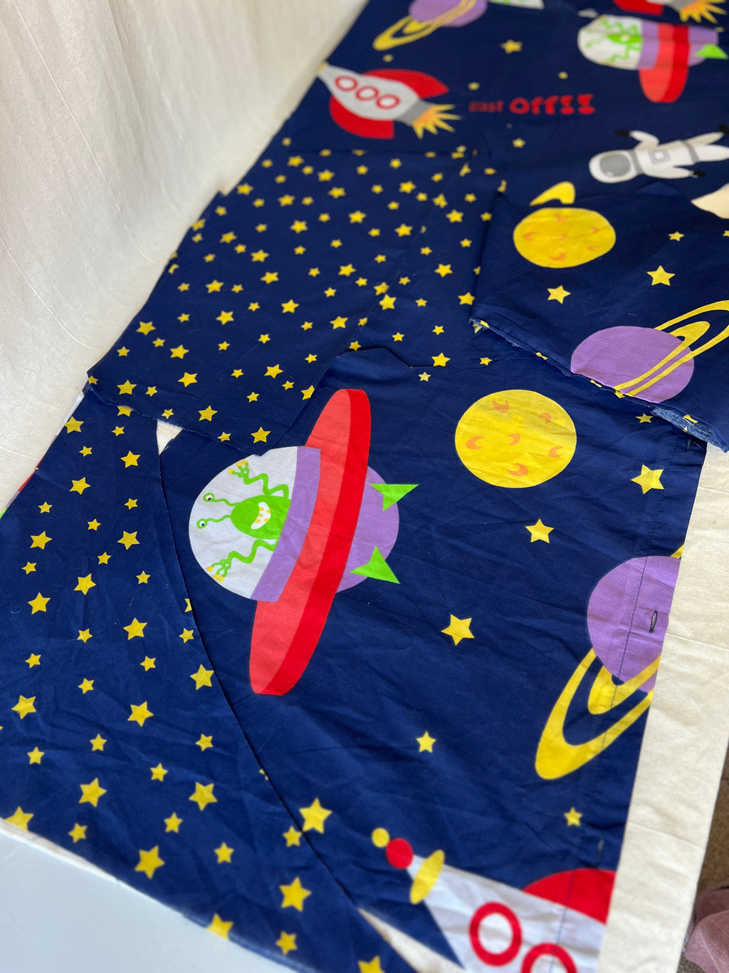Space Admirer Bundle — Cotton & Polycotton Quilting & Craft Kit — Rockets, Planets & Stars