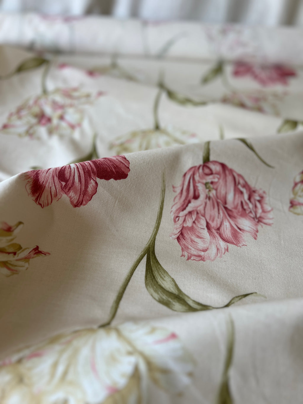 Sanderson “Bloom” Floral Cotton Fabric (2000) – 150cm End of Roll Remnant – Tulip Print