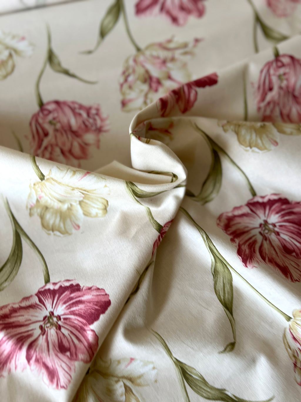 Sanderson “Bloom” Floral Cotton Fabric (2000) – 150cm End of Roll Remnant – Tulip Print