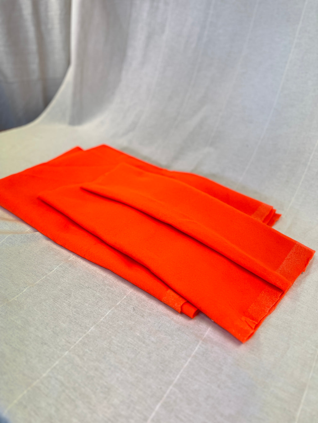 Neon Orange Felt Bundle - 130x112 cm, 165x48 cm